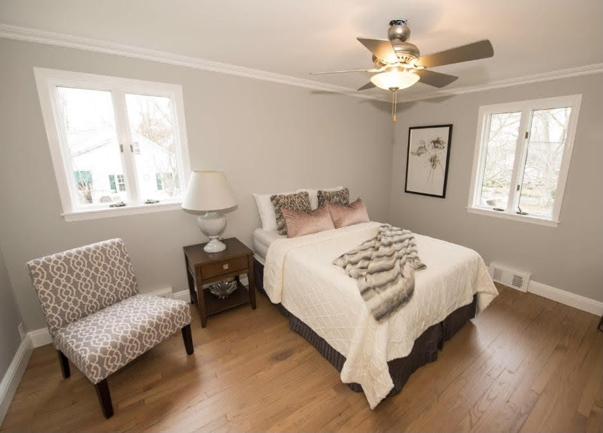 4 a bedroom set up